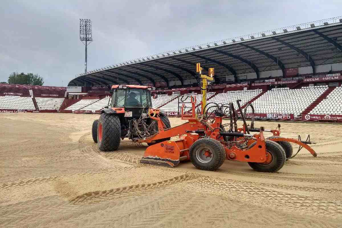 مراحل ساخت زمین چمن طبیعی فوتبال